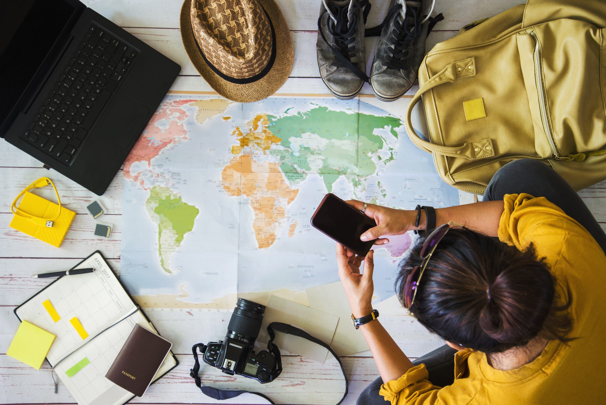 7 Things Every Smart Traveller Does Before a Flight